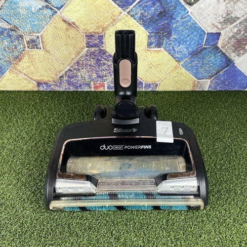 Shark cordless stick vacuum - stick,