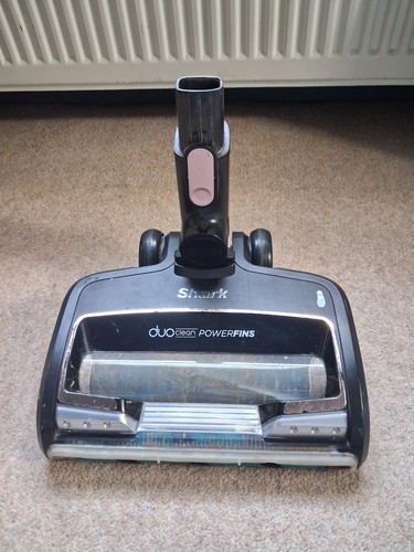 Shark cordless stick vacuum - shark,