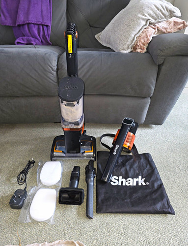 Shark iz300uk cordless bagless - shark,